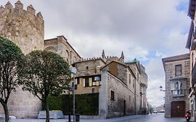 La Casa De La Luna Ávila